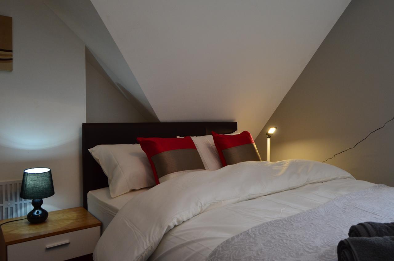 Oxford Road House Hotel Manchester Room photo